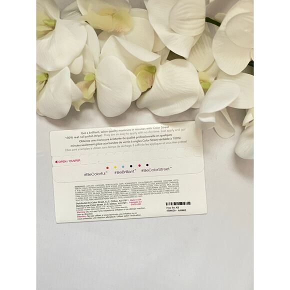 Color Street Nails Sealed Free For All - Picture 3 of 4